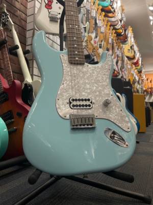 Store Special Product - Fender Tom Delonge Stratocaster